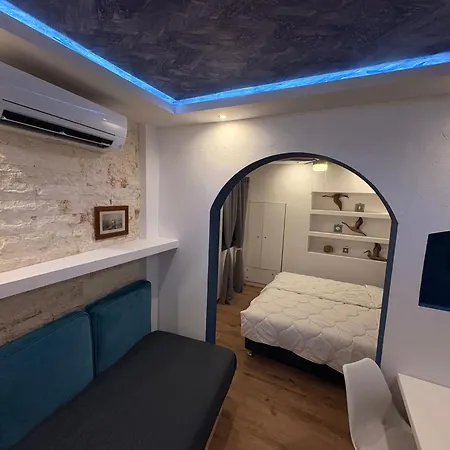 Archontarikia Luxury *