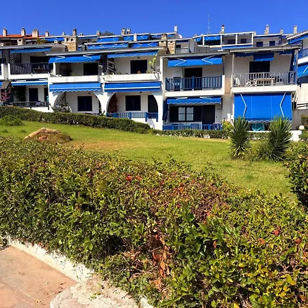 펜션 Archontarikia Luxury 오라누폴리